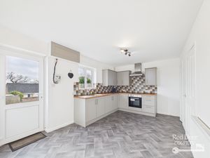 Kitchen/Dining Room- click for photo gallery